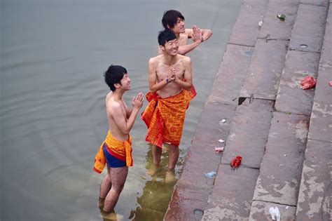 desi lun pic|Varanasi Ghats: Bathing Desi Indian Men in Langots and Underwear